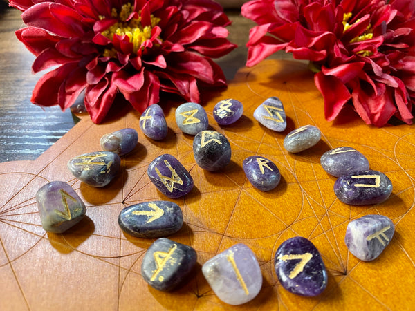 Purple Amethyst Rune Divination Set - Morganna’s Treasures 