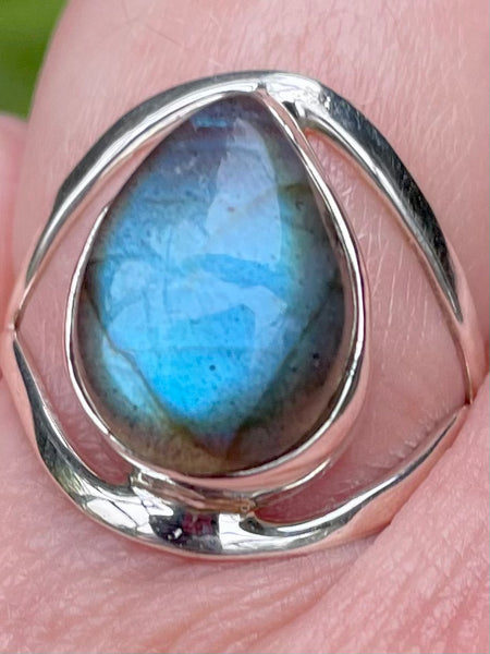 Labradorite Ring Size 7.5 - Morganna’s Treasures 