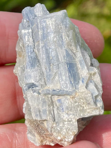 Rough Blue Kyanite Palm Stone - Morganna’s Treasures 