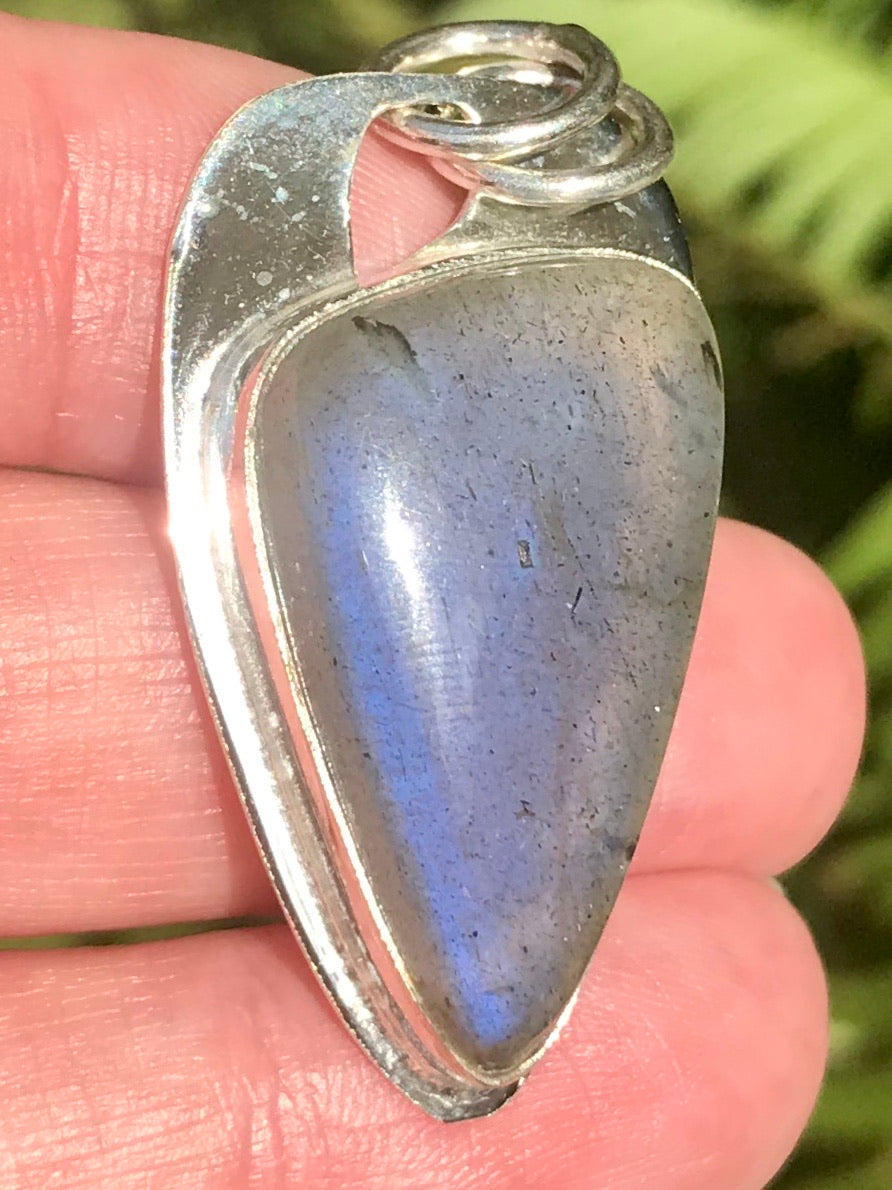 Labradorite Pendant - Morganna’s Treasures 