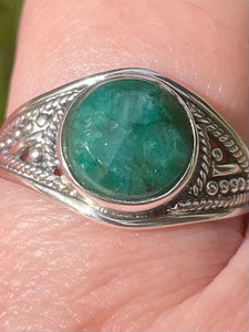 Emerald Ring Size 8 - Morganna’s Treasures 