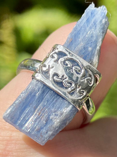 Rough Blue Kyanite Ring Size 7 - Morganna’s Treasures 